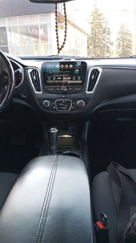 Chevrolet malibu, 2017, (вин: 2018), 1,5,160 л. с. автомат. пробег 170000 км. в отличном состоянии. авто на новой зимней резине. (новая летняя резина в комплекте). неплохая комплектация: бесключевой доступ, кнопка старт-стоп, система старт-стоп, автозавод с ключа, люк (панорама), магнитола с car play, камера заднего вида, круиз-контроль, led лампы в фарах, хороший видеорегистратор с 3 камерами( перед, зад, салон), и. т.д. все стекла заводские, включая лобовое. ходовая, двигатель-отлично. 2 владельца. штрафов, ограничений нет. собственник. 1330000 рублей. +79493043638; +79495966461 - фотография - 8