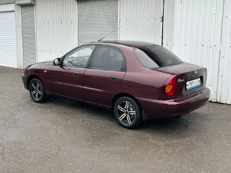 Продам: lanos 1.5 (zaz chance) год выпуска: 2011 ✅ пробег: 137.000 км (оригинальный) - автомобиль в хорошем состоянии, в дтп не участвовал, гаражное хранение. масло, фильтра, антифриз, свечи, колодки, аккумулятор, грм - заменены. ✅ кузов: на 80% в родном окрасе. стекла заводские. стаканы, пороги, дно - в отличном состоянии. - по ходовой части без нареканий. ручник работает! ✅ двигатель: 1.5л - не троит, масло не расходует. катализатор на месте❗ ✅ комплектация базовая: - музыка pioneer - 2 комплекта ключей - 2 комплекта колес ✅ документы: - автотека - зеленая 🍀 - птс оригинал (3 владельца) - продажа с переоформлением в мрео❗ 📍г. донецк, калининский р-н. цена: 299.999 руб 📞🇷🇺звоните: +79494123577 - фотография - 3