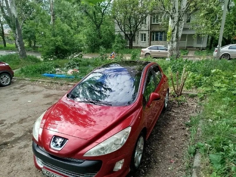 ❗️420 тысяч❗️продам peugeot 308 1,6 бензин 2008 года, мкпп, панорамная крыша, лэд свет, полный фарш, датчик света, датчик дождя, складываются зеркала, климант контроль, подогрев сидений, мульти медиа, резина лето новая на легксплавных дисках, зима один сезон на дисках и колпаки, авто полностью обслужено и ни каких вложений не требуются, автомобиль жены более трех лет не перекупы цена авто 420 тыс, руб тел +79494527429 или в л/с 📞 звоните: +7(949)4527429 - фотография - 4