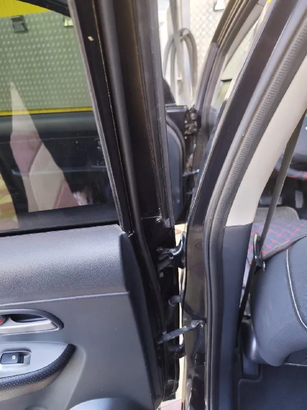 Kia carens 2010г. 7 - местный 118 тыс пробег. объем 2.0 акпп простой надёжный. 1145000тыс, руб. торг. не бит не крашен +79620792449 +7 949 584-05-71 ростов - горловка собственник. продаю вместительное 7- местное авто, вложений в ближайшем будущем не предвидеться, делалось всё для себя. акпп обслужено! замена; стойки, амортизаторы, опоры, пружины, проставки, подшипник, генератор, лямбда зонд, диски - колодки в круг, масло, фильтра, антифриз. т. д. документы с автосервисе и автомагазина имеются. установлены в птф линзы, светят даже днём. . кондиционер холодит- заправлен обслужен два комплекта резины зима-лето. еsp, корректор фар, мультируль, подогрев передних сидений, камера заднего вида. эл. стеклоподьемники вкруг. подогрев заднего -лобового стекла. aux, ipod, usb вход. кнопки не затёрты, руль не потёрт. очень вместительное авто. машина в кредите, в вашем присутствии погашу в банке. или через приложение. . залог снимут в течение суток! торг реальному покупателю. .. 📞 звоните: +7(949)5840571 - фотография - 8