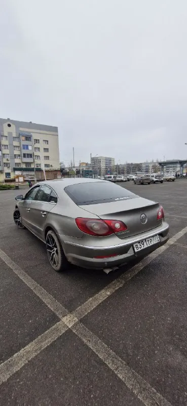 Продам passat cc 2010 год 1.8 tfs at , турбина, коробка и ходовая на отлично! 🤌 салон в отличном состоянии👍 по электрике все работает! комплектация: эль. , усилитель руля, эль, стеклопадьемники все 4, эль. , регулировка зеркал, перед. , подогрев сидений, перед. , эльектро регулировка сиденья. , двухзонный климат контроль (печка дует, кондиционер тоже)! обогрев лобового стекла, обогрев заднего стекла, дисплей. резина зима с отличным остатком. остальные вопросы по телефону +79497244319 илитг @bruklin_69 цена 🎁 600 000 рублей. находится в донецке в киевском районе (маяк) 📞 звоните: +7(949)7244319 - фотография - 3