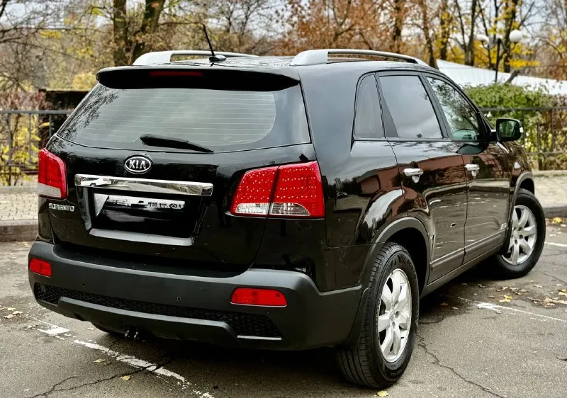 Kia sorento 2011 год эксп, 2.4 бензин 4wd, 178 тыс км пробег, автомобиль в отличном состоянии! Без рыжиков и ржавчины, двигатель ходовая полный привод в безупречном состоянии! Салон ухоженный! Комплектация полный жир, есть все для комфортной езды! Два комплекта ключей полный пакет документов любое оформление! Срочно все вопросы по телефону звонить в любое время! Цена из за срочности! 1 150 000 тыс руб, +7949-612-37-14
+7949-840-60-88
📞 Звоните: +7(949)6123714 - фотография - 2