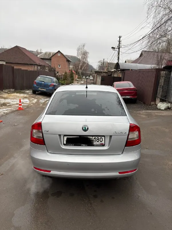 Skoda octavia a5 2012 рестайлинг 1.8 tsi пробег 185000 на обычном автомате asin автомобиль в хорошем состоянии чистая автотека новая зимняя резина r17 на хороших дисках двигатель работает отлично, не троит, не дымит, масло не расходует! ходовая работает отлично без лишних шумов, стуков и т. д! коробка работает отлично во всех режимах автомобиль полностью обслужен климат, подогрев передних сидений, датчик дождя и света, подогрев зеркал и заднего стекла, парктроник задний. осмотр: донецк - горловка цена 1 150 000₽ торг +79494214166 📞 звоните: +7(949)4214166 - фотография - 5