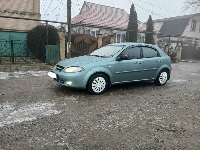 Chevrolet лачетти в идеальном состоянии, 2011 год,1,6 16 полная комплектация кондиционер дует отлично резина новая зима сигнализация стоит с обраной связью вложение не нужно всё обслужил машина в очень красивом цвете вся информация по телефону. +79490872582 📞 звоните: +7(949)0872582 - фотография - 7