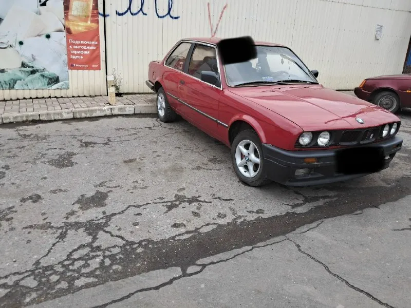 Продам bmw е30 купе акпп 1,8 объем 1985 года по кузову дефекты на фото так на полном ходу цена 280к+адекватный торг номер для связи +79493162561 донецк калининский район 📞 звоните: +7(949)3162561 - фотография - 2