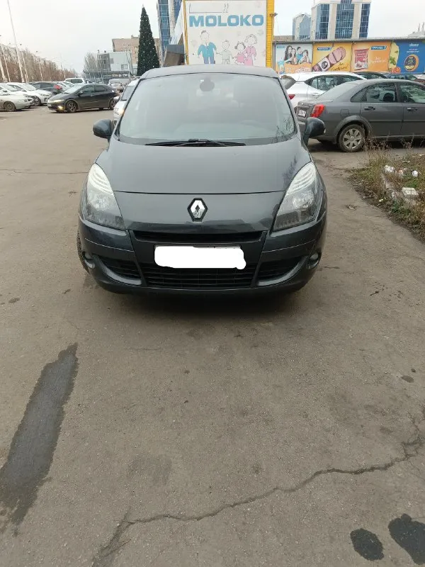 Renault сценик в отличном состоянии 2010 года с небольшим пробегом 2850000 с мотором 1.5 турбо с 6 ступенчатый кпп все работает исправно цена 700 рублей все вопросы можно задать по телефону +79493851354 📞 звоните: +7(949)3851354 - фотография - 2