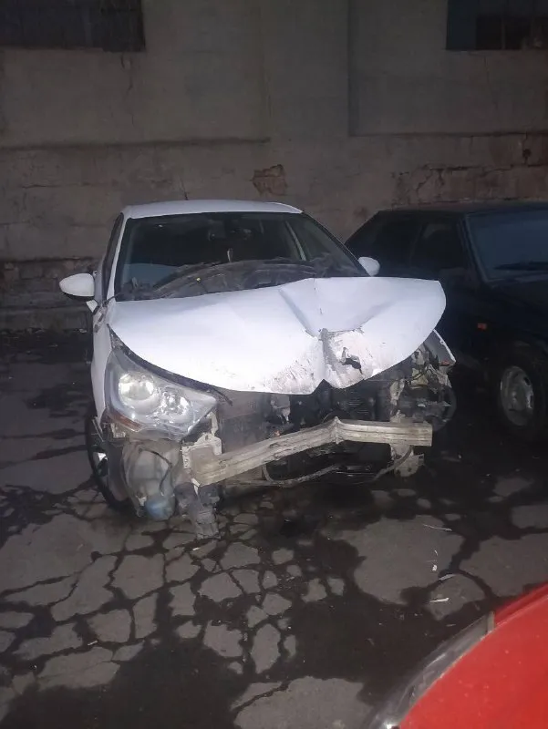 Продам ситроен с4, цена договорная, салон, коробка и двигатель в идеале все интересующие вопросы по телефону +79494642062 - фотография - 2