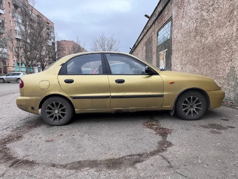 Продам ланос 2007г. в. 1.5, гур, эсп (нужно обслужить) едет, тормозит, на постоянном учёте цена - 165к +79497958774 📞 звоните: +7(949)7958774 - фотография - 3