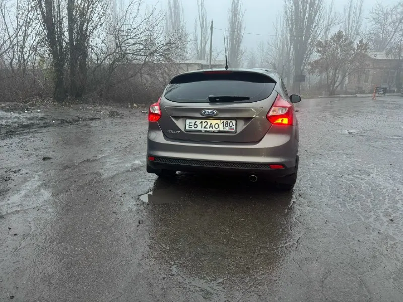 Продам ford фокус 3 2013 г выпуска! двигатель 2.0 литра (150 сил) не дымит, масло не ест, работает к... - фотография