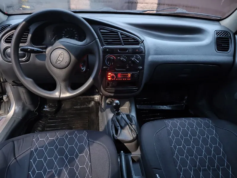 Продается daewoo sens 2004 год, кузов польский оцинкованный, не гнилой, зарегистрировано, новые диски, шины зима, хороший салон, на полном ходу, все стекла родные. документы в порядке. два ключа, сигнализация. покупалась как первый авто, поэтому есть небольшие нюансы. больше информации по телефону. телефон: +79498188818 📲 tg: @panzerkampfwagenvi 📞 звоните: +7(949)8188818 - фотография - 4