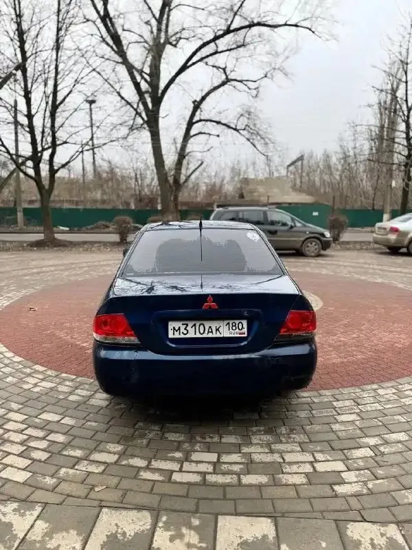 Продам mitsubishi lancer 9 год выпуска 2006 1.3 механика пробег 293.000km✅ газ бензин гас вписан в птс кузов не гнилой от слова совсем дно пороги стаканы лонжероны все в отличном состоянии лансер в хорошем состоянии! очень живой авто по технике двигатель капиталили 30т назад коробка переключает мягко подвеска обслужена на свежей зимней резине комплектация✅ ➖кондиционер ➖airbag ➖центральный замок ➖4-эсп ➖подогрев сидений ➖электро зеркала ➖музыка машина с полным переоформлением цена 350000 торг тел+79494002931 тел+79490582478 возможен обмен 📞 звоните: +7(949)4002931 - фотография - 3