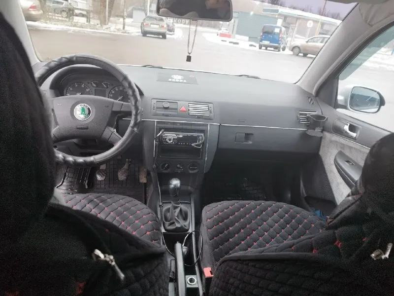 Продам skoda фабия 1 поколения 2002г. в, 1.4 16 кл. (101 л. с. ), ходовая, коробка, двигатель работает идеально. комплект резины зима-лето. ( зима на штампах, лето на дисках) учёт постоянный 180, на мне. только с переоформлением в мрэо. макеевка, центр. цена 550 тыс. руб. телефон +79493779402, там же телеграм 📞 звоните: +7(949)3779402 - фотография - 5