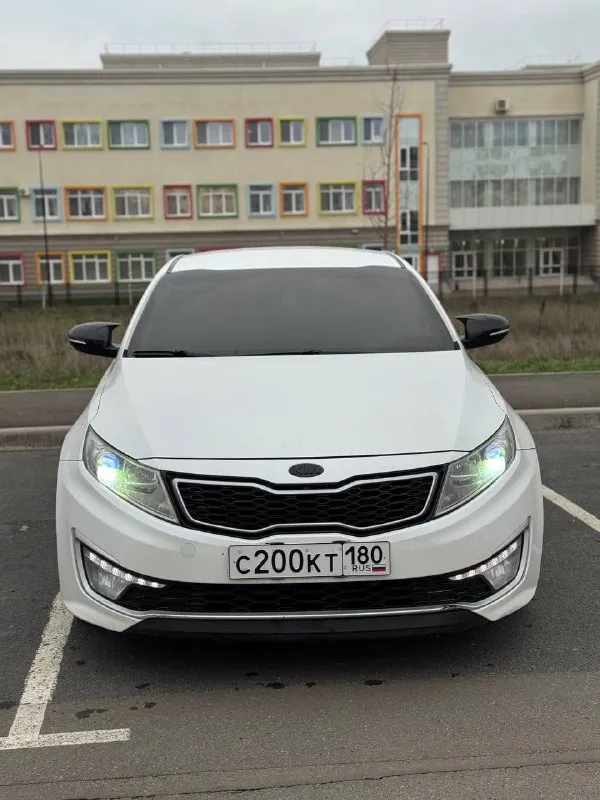 Цена 1.1 🍋 🎁
Продам kia k5 (optima) 10.2013 года выпуска. 🚘 автомобиль чистый кореец
🔥 ( Не америка❗️, не грузия❗️) авто без дтп, в такси не была.
Автомобиль в очень хорошем состоянии, полностью обслужен, вложений никаких не требует, обслуживалась всегда своевременно. 🚀
Двигатель атмосферный 2.0 бензин + гибрид, масло не расходует, от замены до замены, очень экономичное авто расход по городу 6,5л. Родной пробег 211.000 🧨 (родной). Коробка, ходовка никаких вопросов нет. Коробка-обычный гидротрансформатор без пинков, рывков, толчков и так далее. 🛞
Кузов в родной краске, есть два вторичных окраса.
Очень хорошая комплектация: 🎁
-Двойной климат контроль
-Кондиционер(заправлен летом 2024г)
-Полный электропривод сидений
-Подогрев сидений
-Вентиляция сидений
-Подогрев руля
-Без ключевой доступ
-Электро складывание зеркал+подогрев
-Кожаные сиденья с перфорацией
-Кожаный мультируль
-Круиз контроль
-Камера заднего вида.
-Подсветка ручек
+79495318485. - фотография - 1