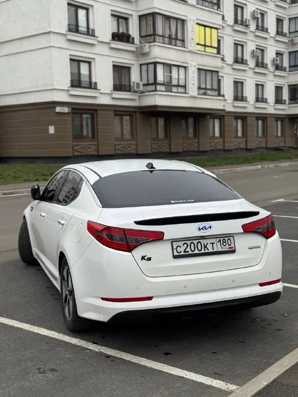 Цена 1.1 🍋 🎁
Продам kia k5 (optima) 10.2013 года выпуска. 🚘 автомобиль чистый кореец
🔥 ( Не америка❗️, не грузия❗️) авто без дтп, в такси не была.
Автомобиль в очень хорошем состоянии, полностью обслужен, вложений никаких не требует, обслуживалась всегда своевременно. 🚀
Двигатель атмосферный 2.0 бензин + гибрид, масло не расходует, от замены до замены, очень экономичное авто расход по городу 6,5л. Родной пробег 211.000 🧨 (родной). Коробка, ходовка никаких вопросов нет. Коробка-обычный гидротрансформатор без пинков, рывков, толчков и так далее. 🛞
Кузов в родной краске, есть два вторичных окраса.
Очень хорошая комплектация: 🎁
-Двойной климат контроль
-Кондиционер(заправлен летом 2024г)
-Полный электропривод сидений
-Подогрев сидений
-Вентиляция сидений
-Подогрев руля
-Без ключевой доступ
-Электро складывание зеркал+подогрев
-Кожаные сиденья с перфорацией
-Кожаный мультируль
-Круиз контроль
-Камера заднего вида.
-Подсветка ручек
+79495318485. - фотография - 3