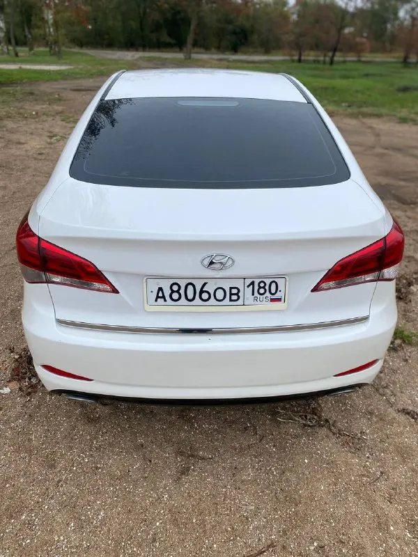 Hyundai i 40 2016 2.0 автомат 6 ст автомобиль в хоршем состоянии все исправно работает лкп и салон в порядке мотор коробка без нареканий по документам порядок будут вопросы звоните 830т +79498444328 г мариуполь - фотография - 5