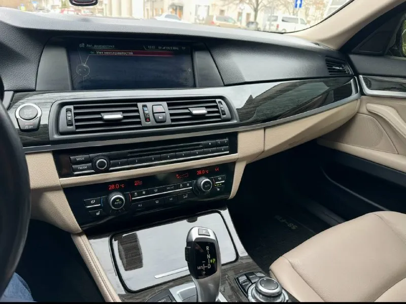 В продаже bmw 5- series 528i x- drive. - 2 литра двигатель. - год выпуска 2012 г. - бензиновый двигатель. - полный привод. - люк. - без ключ. доступ. - зимний пакет. - люк. - камера 360. кузов отполирован, покрыт керамикой. ошибки отсутствуют. оформлена на меня 2022г. осмотр в донецке. тел. +79496150394 цена 1 880 000 📲 tg: @astrarrrr111 📞 +7(949)6150394 📲 tg: @astrarrrr111 📞 +7(949)6150394 📲 tg: @da83robot 📞 звоните: +7(949)6150394 - фотография - 6