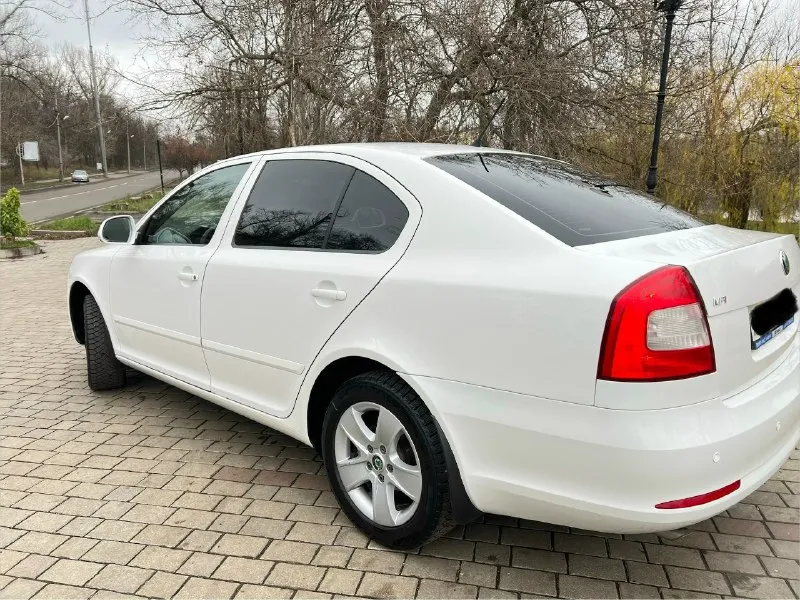 Skoda octavia 2012 года выпуска двигатель 1.6 mpi самый обычный коробка механика пробег 88000 км родного не смотаного без единого окраса любые проверки состояние нового автомобиля два ключа сигнализация с обратной с обратной связью зимняя резина все т. о проходила по регламенту цена 1 мл 200 тысяч +7 (949) 520-59-36 📞 звоните: +7(949)5205936 - фотография - 5