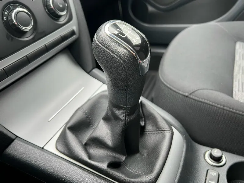 Skoda octavia 2012 года выпуска двигатель 1.6 mpi самый обычный коробка механика пробег 88000 км родного не смотаного без единого окраса любые проверки состояние нового автомобиля два ключа сигнализация с обратной с обратной связью зимняя резина все т. о проходила по регламенту цена 1 мл 200 тысяч +7 (949) 520-59-36 📞 звоните: +7(949)5205936 - фотография - 9