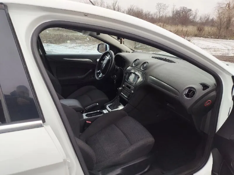 Продам ford mondeo 4, 2009 года выпуска, 2.3 двигатель duratec, акпп 6 ступенчатая aisin tf-81sc, бельгийская сборка. менее 1000 км назад менял акпп на контракт с пробегом 60к. , заказ наряд имеется. также были заменены 2 передних рычага, рулевые тяги, задние стойки стабилизатора. двигатель работает ровно, не троит, обороты не плавают, ошибок нет. по кузову есть сколы, авто не новое. кости целые, лкп в целом не плохо сохранилось. срочных вложений не требует. я хозяин, авто на мне, езжу каждый день. осмотр в донецке, на боссе. цена 900 000. +79494814840 📞 звоните: +7(949)4814840 - фотография - 2