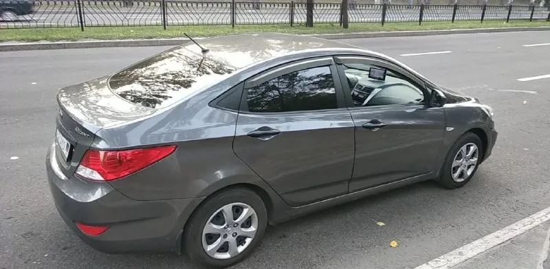Продается автомобиль hyundai solaris 2012 года, двигатель 1,4 (107 л. с. ), пробег 150 000 км, цвет... - фотография