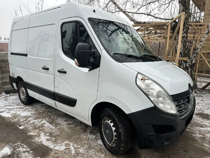 Продам свой бус renault master 3, 2017 года выпуска. в хорошем состоянии, без нареканий. очень резвый и экономичный двигатель 2.3dci 1турбина, обслуживаю вовремя, нареканий нет, заводится с пол-оборота. ориг. пробег 357тыс. км. сел поехал. стоит хорошая дорогая музыка с дорогими динамиками герц (в дверях и сзади) с блютуз-ом. продажа срочная! цена отличная. 1.375.000 руб. донецк. звоните:+79495058580 - фотография - 4
