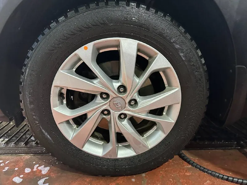 ‼️продам hyundai tucson‼️ конец 2019г|первая постановка на учет 2020г! мотор 2.0 бензин полный привод 4х4 коробка автомат работает идеально!! двигатель без посторонних звуков! подогрев сидений перед зад подогрев руля климат контроль двухзонный круиз контроль адаптивный поворотный свет сигнализация с автозапуском стекла все родные резина зима диски новые! мульте медиа мульте руль камера заднего вида авто без вложений!! птс оригинал 1 хозяин переоформление без проблем цена:2.100.000₽ ☎️все вопросы по телефону:+79591677371 - фотография - 10