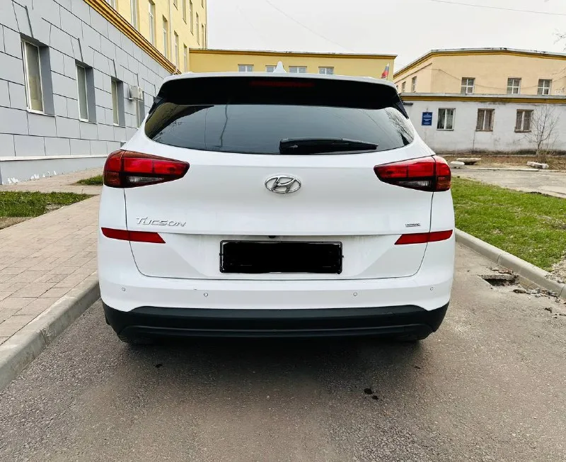 ‼️продам hyundai tucson‼️ конец 2019г|первая постановка на учет 2020г! мотор 2.0 бензин полный привод 4х4 коробка автомат работает идеально!! двигатель без посторонних звуков! подогрев сидений перед зад подогрев руля климат контроль двухзонный круиз контроль адаптивный поворотный свет сигнализация с автозапуском стекла все родные резина зима диски новые! мульте медиа мульте руль камера заднего вида авто без вложений!! птс оригинал 1 хозяин переоформление без проблем цена:2.100.000₽ ☎️все вопросы по телефону:+79591677371 - фотография - 5