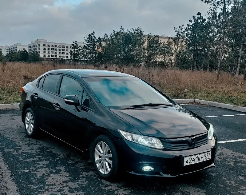 Продам honda civic 1.8 at 2012 датчик света, датчик дождя, климат контроль, датчик давления в шинах, камера заднего вида, бортовой компьютер, подогрев сидений, led свет. 209 тыс. пробега 1 040 000 руб г. мариуполь +7 949 028 3239 - фотография - 6
