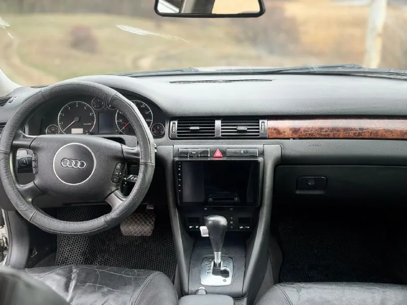 Ауди а6 2003 года 3.0. бензин пробег 202000. тысяч оригинал!! двигатель коробка без каких либо нареканий! кузов без единого рыжья. зеленая автотека ! очень богатая комплектация! мульти руль, электро сиденья, память сидений, люк, кожаные сиденья, климат контроль, круиз контроль, магнитофон андроид. доки чистые любое переоформление! цена 585.000 все вопросы +79494637048 - фотография - 7