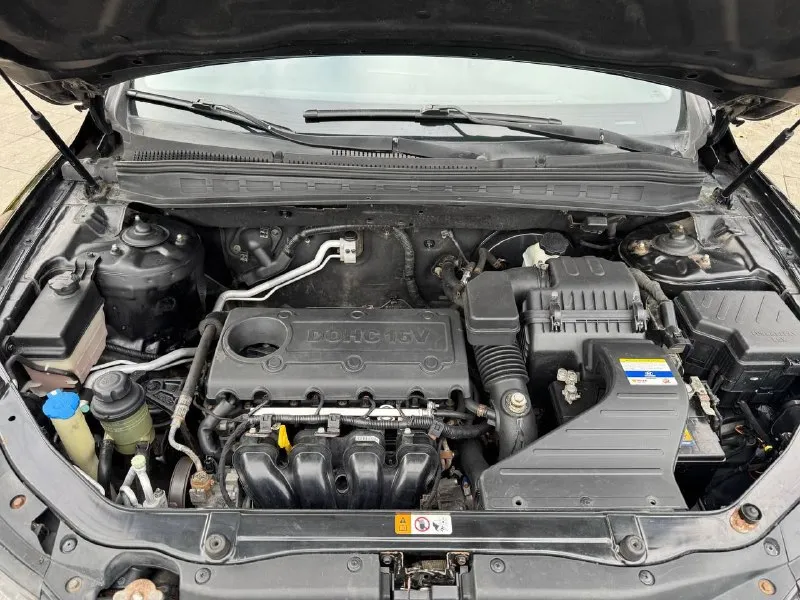 Продам хундай сантафе в идеальном состоянии 2012 года мотор 2.4 бензин коробка акпп идеально пробег 214 000 км. мотор работает отлично салон кожаный подогревы всех 4 сидений электропривод сидений старт стоп без ключевой доступ круиз контроль, мульти руль, климат контроль два ключа полный привод 4 стекло подъемника музыка новый генератор, и помпа. г. донецк оформление в мрэо тел. .+79495325914 цена 1220 руб. - фотография - 10