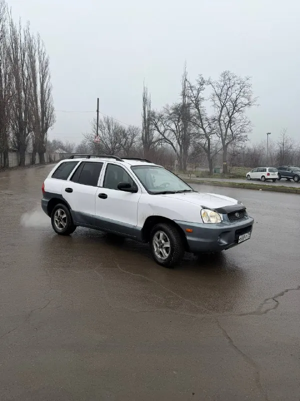 🎁 hyundai santa fe 🎁 2.4 бензин автомат машина в отличном состоянии 🔥 двигатель коробка нареканий никаких, переключает плавно без рывков и пинков, ничего не течет не троит ✅ ходовка мячик, никаких стуков хрустов и тд ✅ электрика вся в штатном режиме: стеклоподъемники кондиционер мультируль круиз сенсорная мультимедиа все работает в штатном режиме 🔥 новая зимняя резина приятный салон кузов не гнилой, пороги ланжероны стаканы все в отличном состоянии ✅ документы любое переоформление, никаких обременений, я собственник✅ 🔥цена 485 тысяч рублей 🔥 макеевка +79496732627 📞 звоните: +7(949)6732627 - фотография - 3