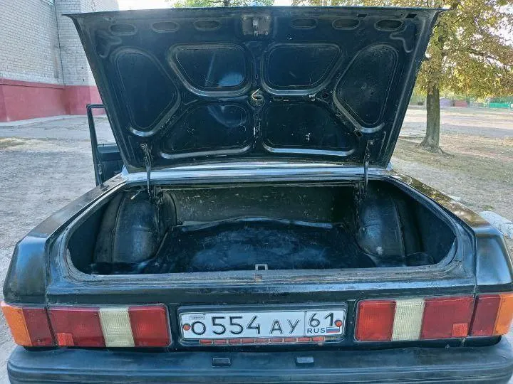 Продаётся волга на полном ходу 1995год документы в полном порядке стс птс, по дну целые пороги целые стаканы отличные не вареные, все селавые части целые. хороший коробка тоже в порядке цена 70тысяч рублей телефону +79490779372 новотроицкое 📲 tg: кристина 📞 звоните: +7(949)0779372 - фотография - 5