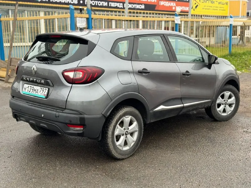 В продаже надёжный рено каптюр. 2017г 200000(родной пробег) 1.6 амт двигатель и коробка без нареканий. ходовая без посторонних звуков. кузов без гнили и рыжья. опрятный салон(работает каждая кнопочка) новая зимняя резина с шипами. машина обслужена, на полном ходу, ни чего делать не надо!!! 730000₽ звонки с 10.00 до 22:00 +7 919-886-07-20 +7 949-834-88-53 - фотография - 5