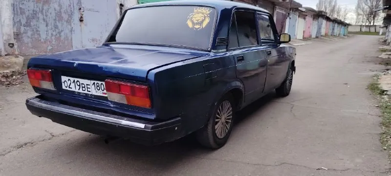 Продам ваз 2107 2007г. в инжектор машина в достойном состоянии для своих лет боком едет норм с документами все в порядке цена 110к возможен обмен г. мариуполь все вопросы по телефону или л. с +79498470901 📲 tg: @criptomaniya3 📞 звоните: +7(949)8470901 - фотография - 3