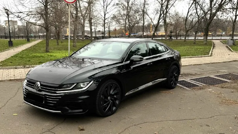 Volkswagen arteon r-line sel год: 2020 объем: 2.0л пробег: 66тыс. км цена: 3.250.000р vin: wvwsr7an5le013190 тел: +79494851087 на полном приводе! в хорошем состояние. полностью обслужен. в моторе масло заменили, все фильтра, масло в коробке. резина лето но новое. комплектация: панорамная крыша, подогревы сидений, слепые зоны, лед приборка, адоптивная оптика, автозавод. 📞 звоните: +7(949)4851087 - фотография - 3