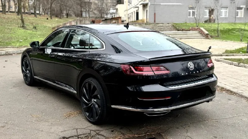 Volkswagen arteon r-line sel год: 2020 объем: 2.0л пробег: 66тыс. км цена: 3.250.000р vin: wvwsr7an5le013190 тел: +79494851087 на полном приводе! в хорошем состояние. полностью обслужен. в моторе масло заменили, все фильтра, масло в коробке. резина лето но новое. комплектация: панорамная крыша, подогревы сидений, слепые зоны, лед приборка, адоптивная оптика, автозавод. 📞 звоните: +7(949)4851087 - фотография - 6