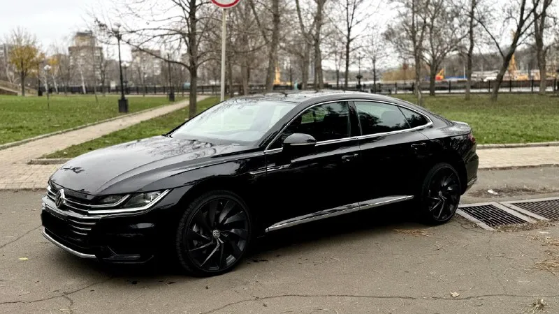 Volkswagen arteon r-line sel год: 2020 объем: 2.0л пробег: 66тыс. км цена: 3.250.000р vin: wvwsr7an5le013190 тел: +79494851087 на полном приводе! в хорошем состояние. полностью обслужен. в моторе масло заменили, все фильтра, масло в коробке. резина лето но новое. комплектация: панорамная крыша, подогревы сидений, слепые зоны, лед приборка, адоптивная оптика, автозавод. 📞 звоните: +7(949)4851087 - фотография - 7