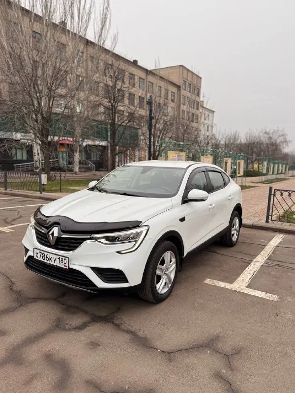 Продам кроссовер-купе renault arkana 2022 г. в. в отличном состоянии. 1.6 бензин, коробка автомат. пробег 109 000 км. один хозяин. шикарная комплектация! бесключевой доступ и система старт-стоп, климат-контроль, подогрев сидений, руля и лобового, установлен электро фен, печка дует теплым сразу, оптика передняя led pure vision, светит очень ярко, задняя диодная, круиз-контроль, парктроники, датчик света и дождя, интеллектуальные помощники esp, asr, hsa, bas, ebd и много всего еще. дорогая магнитола на андроиде со всеми возможными функциями. двигатель самый надежный в линейке. недавно пройдено большое то. всегда обслуживали на официальном сервисе. сервисная книжка и инструкция по эксплуатации имеется. очень экономичный расход трасса 5.5 город 7.4. большой багажник и высокий клиренс 205 мм. два комплекта резины в отличном состоянии. причина продажи, купили новый автомобиль, а этот стоит в гараже. цена 1 299 000. срочно! цена до конца недели! осмотр донецк центр 📲 tg: @sstpr8877 📞 звоните: +7(949)0893530 - фотография - 2