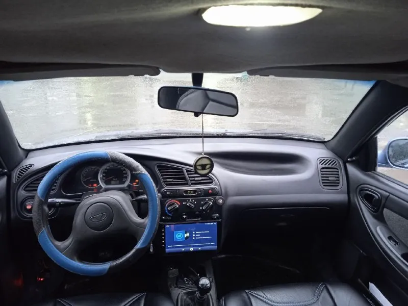 Всем доброго времени суток😎 продам автомобиль достойный внимания 🔥🔥🔥 у автомобиля одни плюсы ➕➕➕ авто 2003 года рождения👆 кузов не варился, и в сварке не нуждается, можете проверить на любой яме 🧐🧐🧐 красил авто 3 года назад. .. рыжиков и прочего нет!!! 😎 резина зима на дисках, лето на титанах резина отличная титаны хорошие 👊👊👊 карты дверей евро, 2 эл. ст передних, камера заднего вида выведена на 2d магнитолу. приборка chevrolet 🤨🤨🤨 это редкое состояния кузова для такого автомобиля! в подарок к любимому автомобилю новая ходовая, закупился для замены после зимы. ... цена 350₽ +79493628544 александр если для вас дорого, то это не ваш автомобиль, и по воздуху не звоните - цените своё и моё время всем мирного неба над головой👤↗ 📞 звоните: +7(949)3628544 - фотография - 6