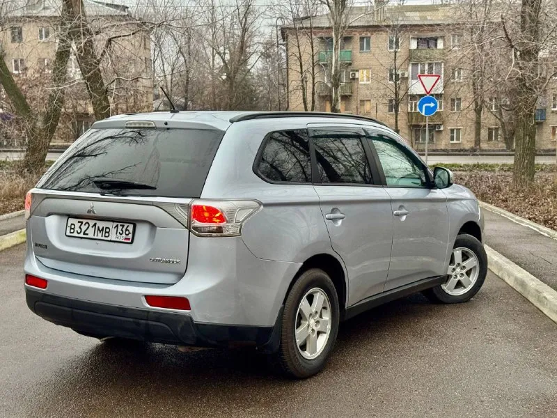 ❗️❗️❗️срочно❗️❗️❗️ mitsubishi outlander 2012 г. в. ✅двигатель 2.4 ✅коробка вариатор ✅авто в хорошем состоянии. ✅кожаный салон, электрорегулировки сидений, мультируль, подогревы сидений, мультимедиа, камера заднего вида, круиз контроль, датчик дождя, света. цена 1050000т. р. 📞📞☎️+79494009366 📲 tg: @vladislav511511 📞 звоните: +7(949)4009366 - фотография - 5