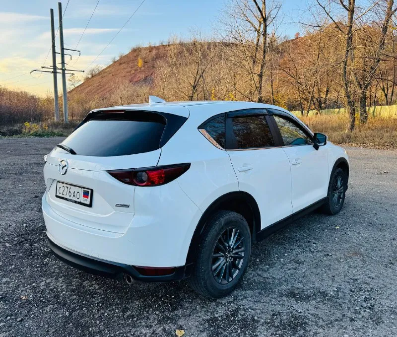 Продам mazda cx-5 touring 2019 была пригнана в 22 году и находилась в одной семье. полный привод пробег 130 000 км. двигатель 2.5 атмосферный коробка автомат aisin 6 ст. бесключевой доступ удержание в полосах, слепые зоны адапнивный круиз контроль кожаный салон уже на зимней резине стоимость 2 300 000 торг +7 949 404 35 31 андрей - фотография - 6