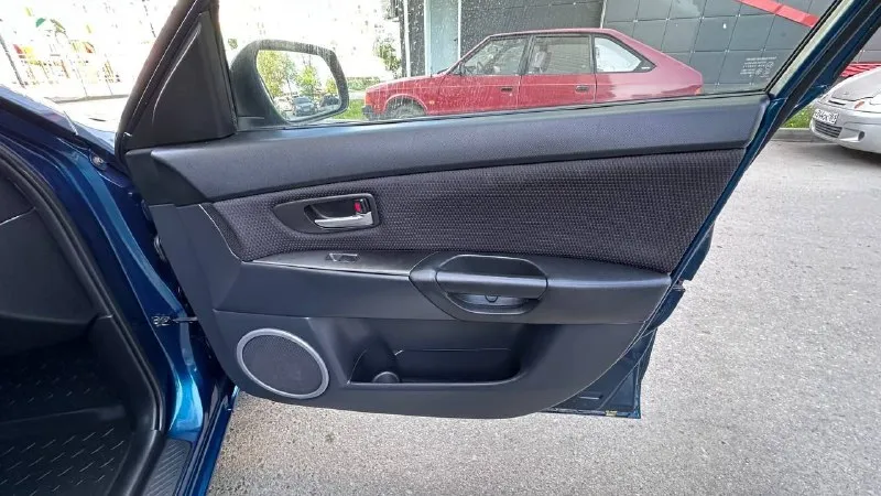 Мазда 3 2007 года 2.0 бензин механика 6 180 регион цена 650 000 тыс рублей тел +79497136509 телеграм - фотография - 2