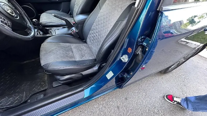 Мазда 3 2007 года 2.0 бензин механика 6 180 регион цена 650 000 тыс рублей тел +79497136509 телеграм - фотография - 7