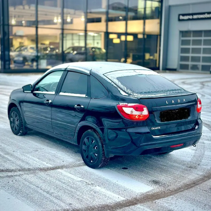 Lada granta 2024г. , 26т, км. , ✅ мотор 1.6 🚀 кондиционер ❄️ в заводском окрасе ✅ состояние нового авто 🔥 два ключа 🔑 один владелец1️⃣ зеленейшая автотека ✅ юридическая чистота - фотография - 3
