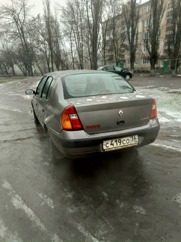 Продам renault симбол 1.4 мотор двигатель и коробка без нареканий по ходовой мягкая скл и поехал гнили нет вообще цена 160 торг +79494944139 📞 звоните: +7(949)4944139 - фотография - 4