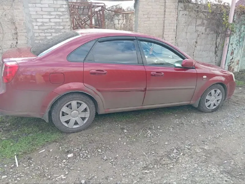 Продам лачетти 2007 год двигатель 1.8 газ бензин мкпп пробег 144 т в хорошем состоянии цена 530т в родном краске 79490048464 📲 tg: @haitovt 📞 звоните: +7(949)0048464 - фотография - 3