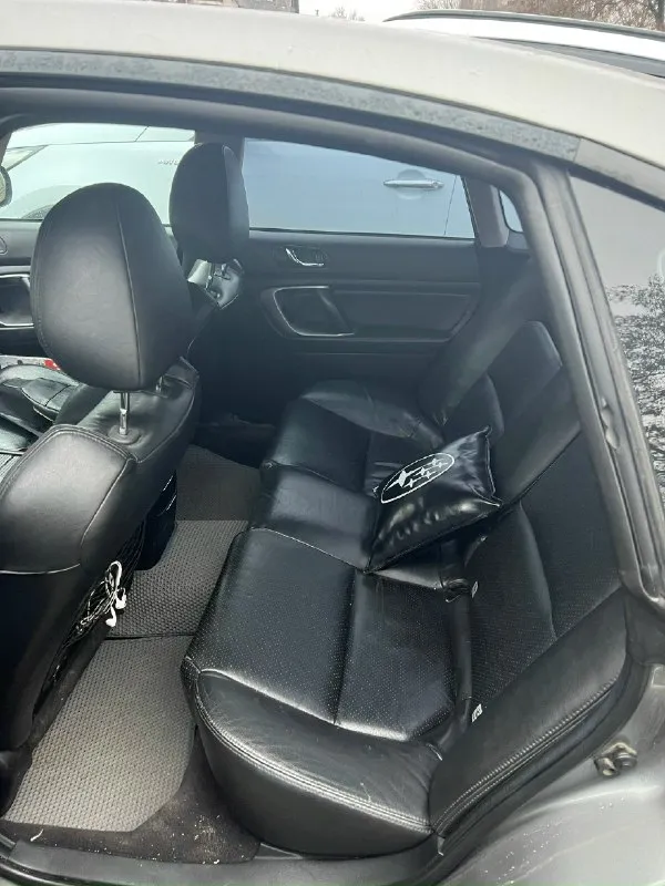 Продам subaru legacy 2.0 at. 2006 года. состояние нормальное, была произведена замена двс на пробеге 168768км. , фото замены. двигатель из японии с реальным пробегом 16700км. , замена масла в коробке и редукторах, замена рулевой рейки. машина полностью обслужена. реальный пробег 225000км. цена 750000₽ +79493759287 📞 звоните: +7(949)3759287 - фотография - 7