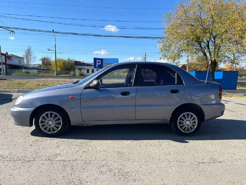 ⚡⚡⚡chevrolet lanos (ланос) 2008⚡⚡⚡ максимальная комплектация sx (кондиционер, подушка безопасности, гур, электростеклоподьемники, тахометр, часы, бортовой компьютер) двигатель 1,5 ( компрессия в каждом цилиндре 14) в отличном состоянии, кузов блестит 🚗 без рыжиков, после полировки, стаканы как новые. двигатель масло не расходует, не дымит. кпп не хрустит и не вылетает, переключается четко. ходовая как мячик🏀 без посторонних звуков. кондиционер работает❄( заправлять не нужно) салон чистый после химчистки в идеале! зимняя резина nokian автомобиль не требует абсолютно не каких вложений! переоформление без проблем, без запретов и ограничений. цена 330 000 рублей, не большой торг. осмотр енакиево. телефон: +79495635501 +79496461985 - фотография - 2