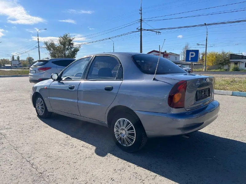 ⚡⚡⚡chevrolet lanos (ланос) 2008⚡⚡⚡ максимальная комплектация sx (кондиционер, подушка безопасности, гур, электростеклоподьемники, тахометр, часы, бортовой компьютер) двигатель 1,5 ( компрессия в каждом цилиндре 14) в отличном состоянии, кузов блестит 🚗 без рыжиков, после полировки, стаканы как новые. двигатель масло не расходует, не дымит. кпп не хрустит и не вылетает, переключается четко. ходовая как мячик🏀 без посторонних звуков. кондиционер работает❄( заправлять не нужно) салон чистый после химчистки в идеале! зимняя резина nokian автомобиль не требует абсолютно не каких вложений! переоформление без проблем, без запретов и ограничений. цена 330 000 рублей, не большой торг. осмотр енакиево. телефон: +79495635501 +79496461985 - фотография - 3