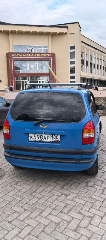 💶 цена: 440000 руб 📮 город: макеевка 🚘 марка / модель: opel zafira a 📅 год выпуска: 2000 📊 пробег: 235000 ⛽ двигатель (тип, объем, мощность): бензин, 1.8/125 лс 🔧 тип кпп: 5 мкпп 👨‍⚖ владельцев в птс:1 ⏳ срок владения:3 года 📝 описание: продам хороший семейный автомобиль. на ходу каждый день. 2 комплекта резины. автомобиль в родной краске. в дтп не была. связь плохая пишите телеграм, макс, +79493361679 - фотография - 4
